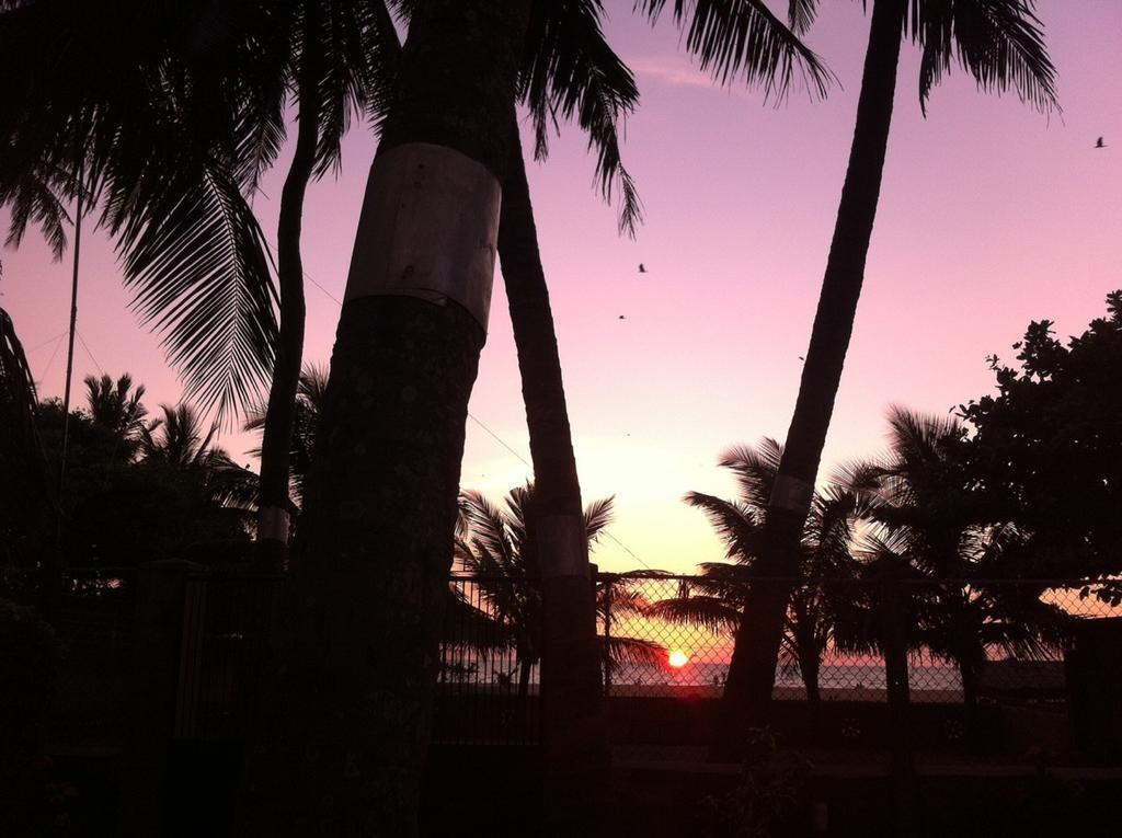 Hotel Janishi Residencies Negombo Exterior foto