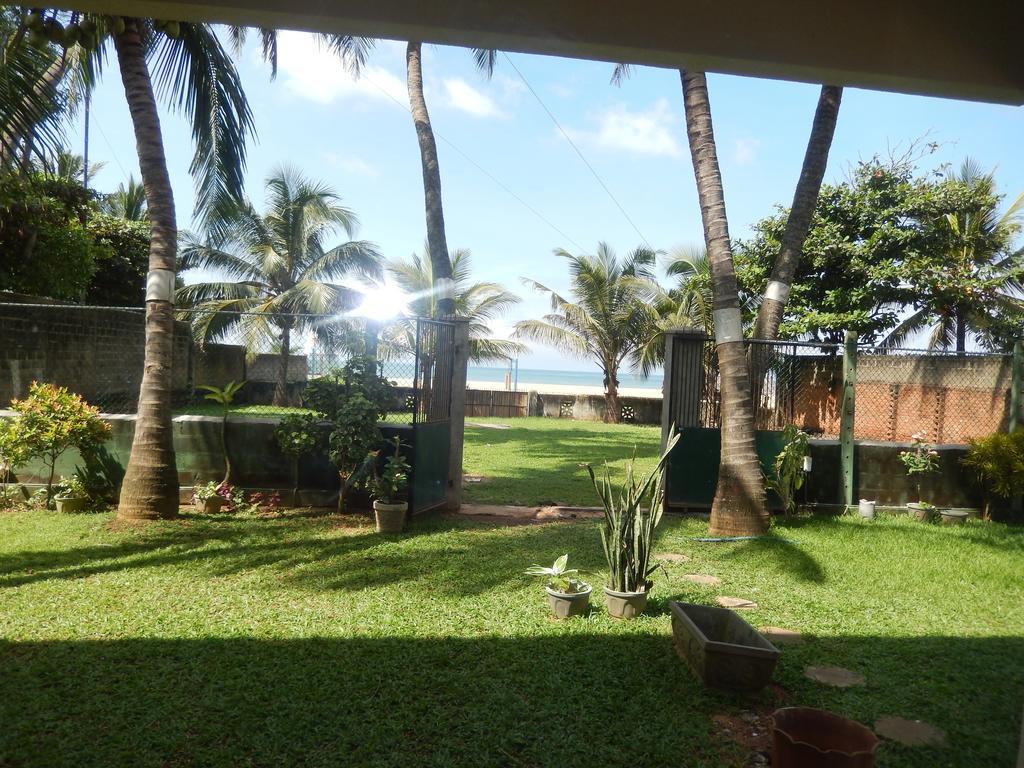 Hotel Janishi Residencies Negombo Exterior foto
